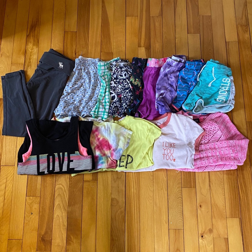Bundle of girls clothes SIZE 7-8